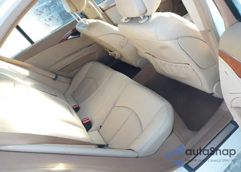 2008 Mercedes-Benz E 350 z USA, uszkodzony, nr VIN WDBUF56X18B271715